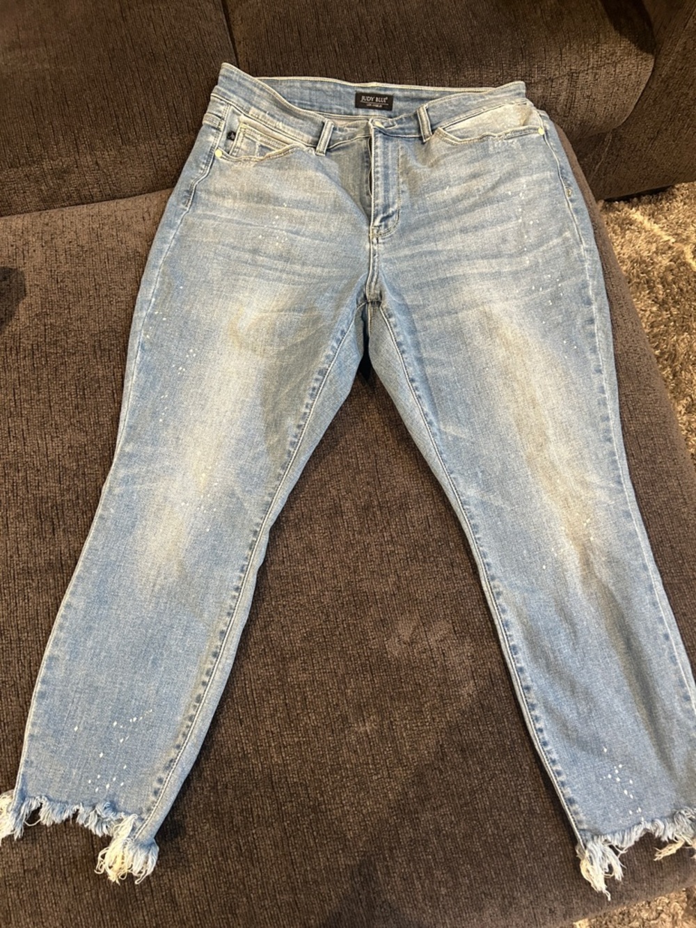 Judy Blue Light Wash Cropped Fray Hem Jeans with Paint-Splatter
